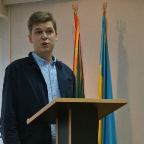 круг стіл маркет спорт